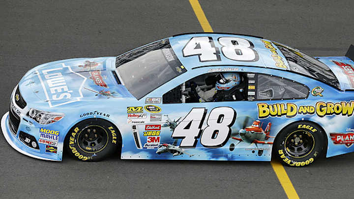 Jimmie Johnson nabs pole, will start first at Pocono