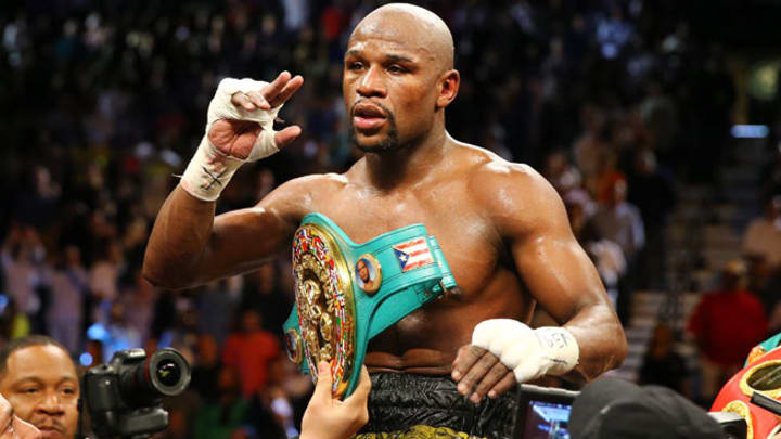 Mayweather puts his money where his mouth is with Alvarez