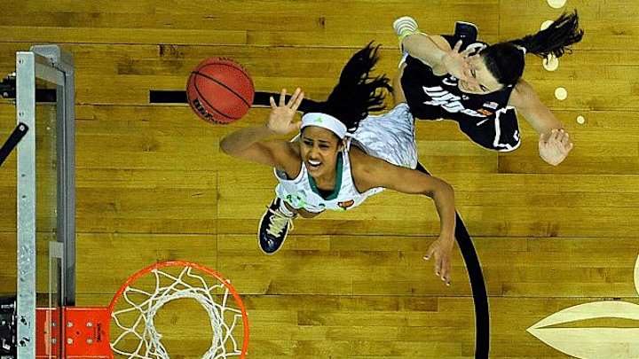 Skylar Diggins exits stage as UConn advances to title game