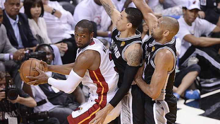 Dwyane Wade struggling to live up to his own outsized standards