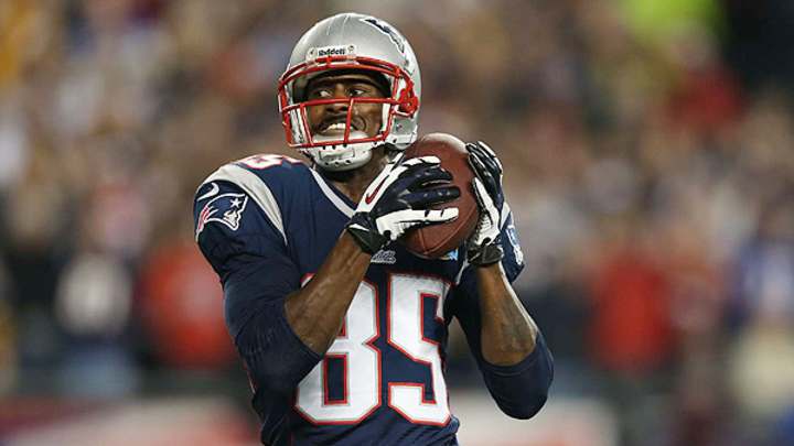 NFL's best remaining free agents: Kerry Rhodes, Brandon Lloyd still available