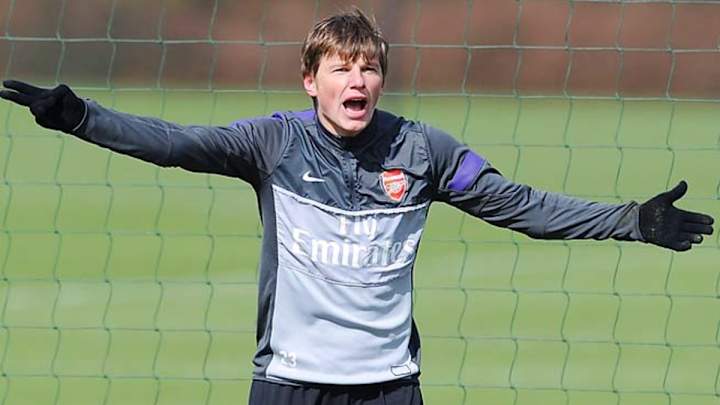 Andrey Arshavin on his way out at Arsenal