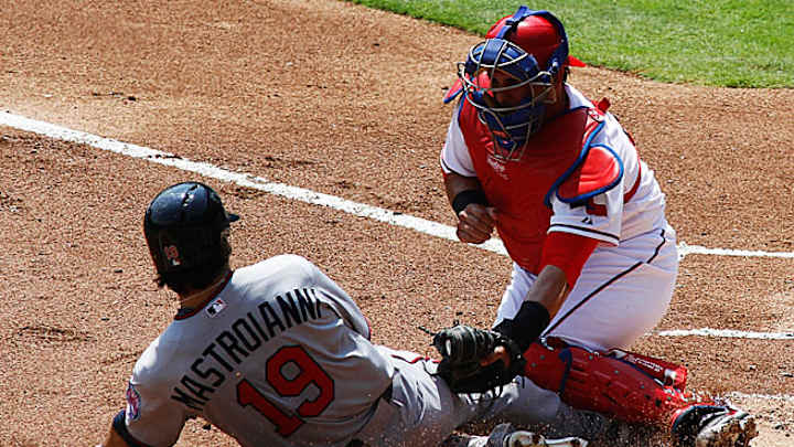 Geovany Soto signs one-year contract with Rangers