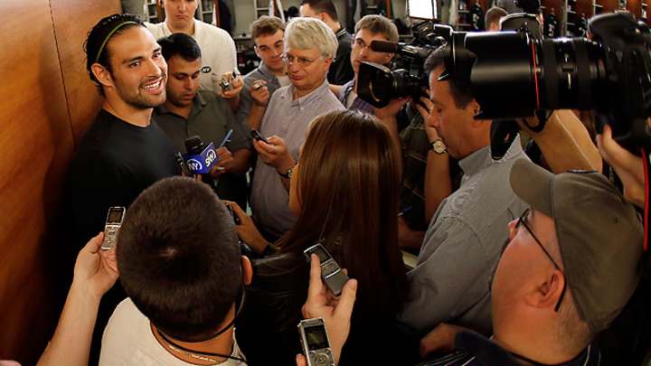 Jets owner closes door on Tebow era, but not QB competition