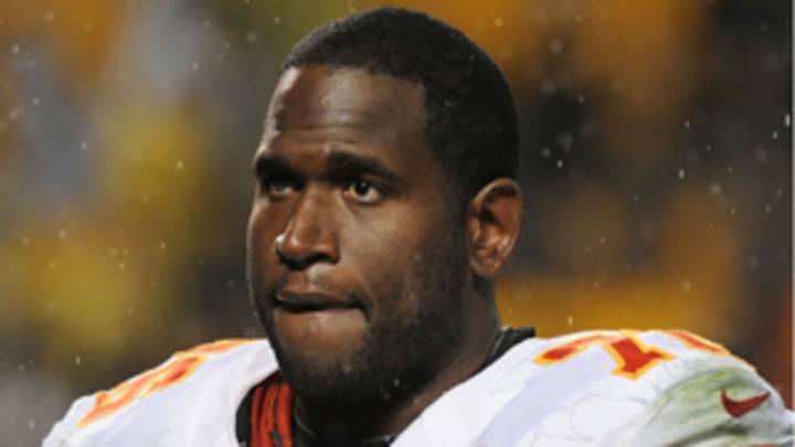Report: Branden Albert trade talks between 'Fins and Chiefs are 'dead'