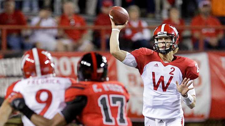 Something To Prove: Wisconsin's passing game Something To Prove: Wisconsin's passing game