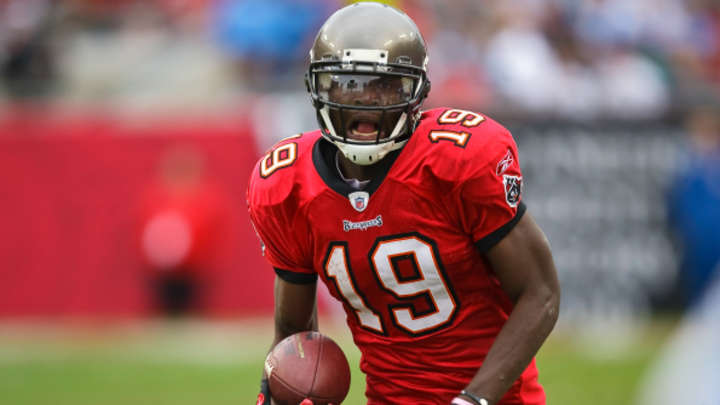 Report: Tampa Bay WR Mike Williams out with torn hamstring Report: Tampa Bay WR Mike Williams out with torn hamstring