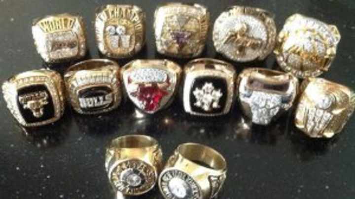 Phil Jackson Seizes Opportunity to Humblebrag About His Shiny Trinkets