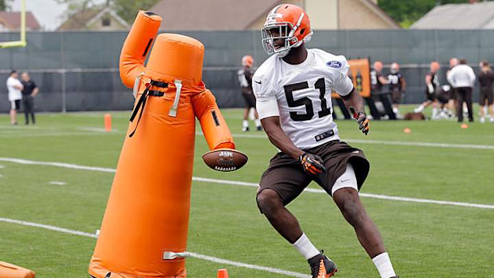 Browns sign Barkevious Mingo to four-year contract