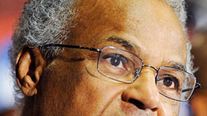 NBPA votes unanimously to remove Billy Hunter as executive director