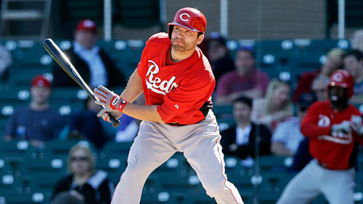 Reds' Joey Votto decides to play for Canada in WBC