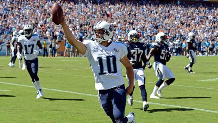 Jake Locker shines for Titans as Chargers blow another late lead Jake Locker shines for Titans as Chargers blow another late lead