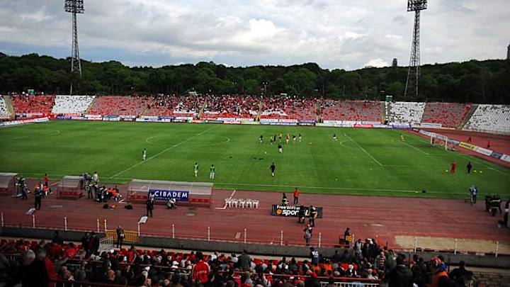 Angry fans dig owner's grave on field in Bulgaria Angry fans dig owner's grave on field in Bulgaria