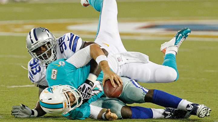 Off the Snap: Shaky Hall of Fame Game showing adds to Miami's O-line concerns