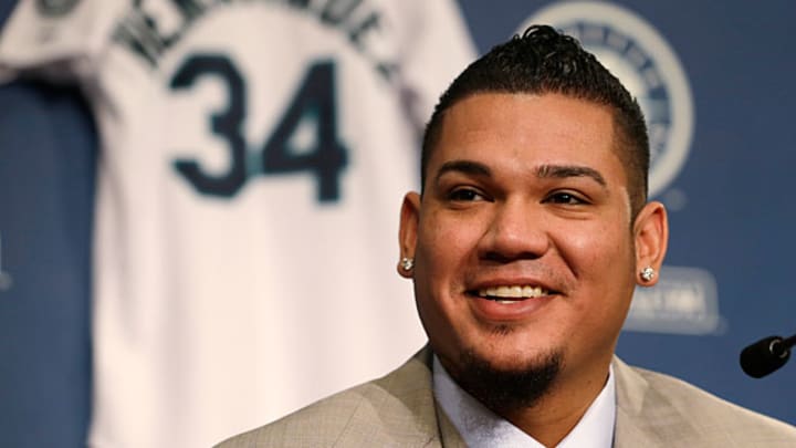 Felix Hernandez reports to Mariners camp, shrugs off WBC criticism