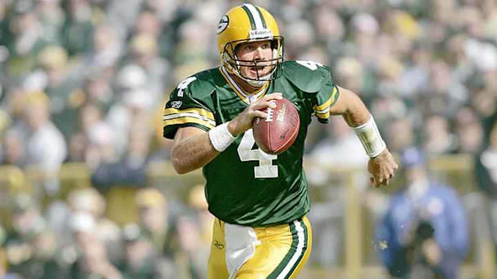 Packers won't retire Brett Favre's number in 2013-14