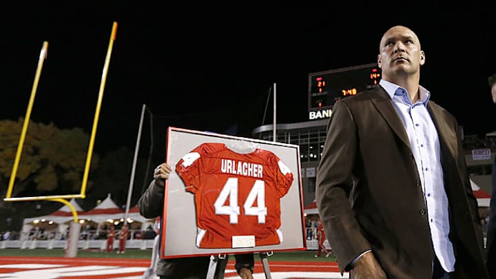 New Mexico retires Brian Urlacher's jersey