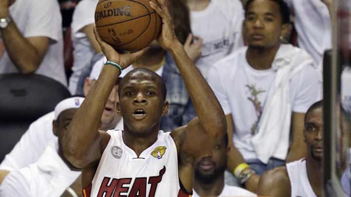 Witness: Man in Ohio trial scammed Heat players