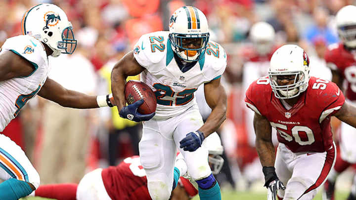 Reggie Bush signs with Detroit Lions