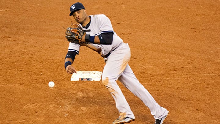 Mariners reel in Robinson Cano with reported 10-year, $240 million contract Mariners reel in Robinson Cano with reported 10-year, $240 million contract