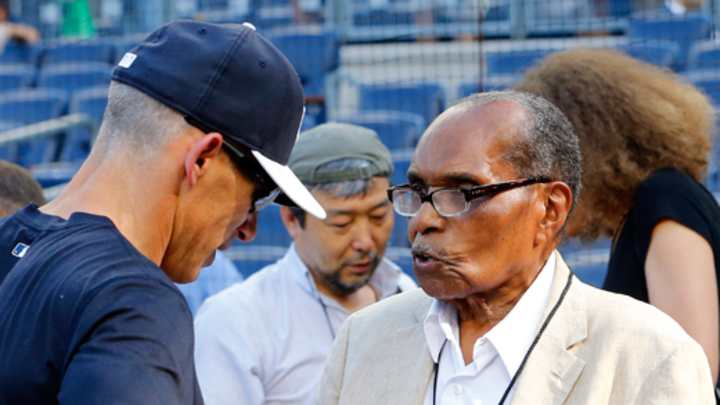 Monday's A.M. Hot Clicks