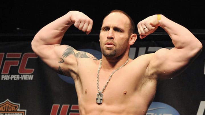 Once an NFL prospect, UFC's Shane Carwin retiring with no regrets