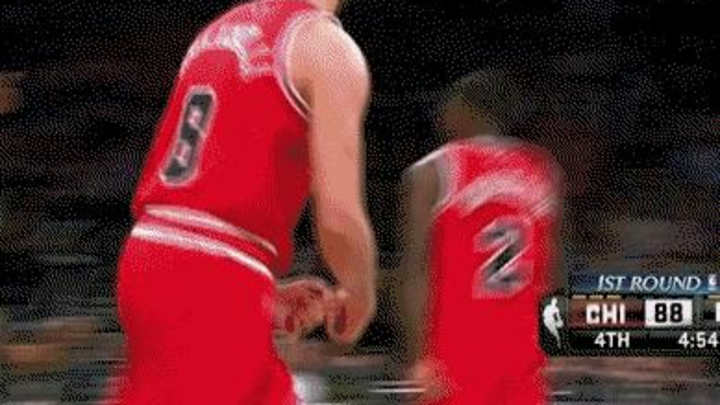 Marco Belinelli's Pricey Cojones Have Earned Him a Spot on a Chicago Billboard Marco Belinelli's Pricey Cojones Have Earned Him a Spot on a Chicago Billboard