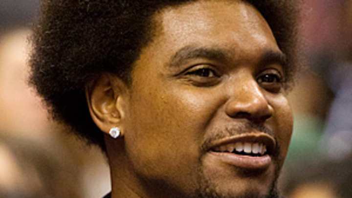 Waiting game continues for Andrew Bynum, Danny Granger