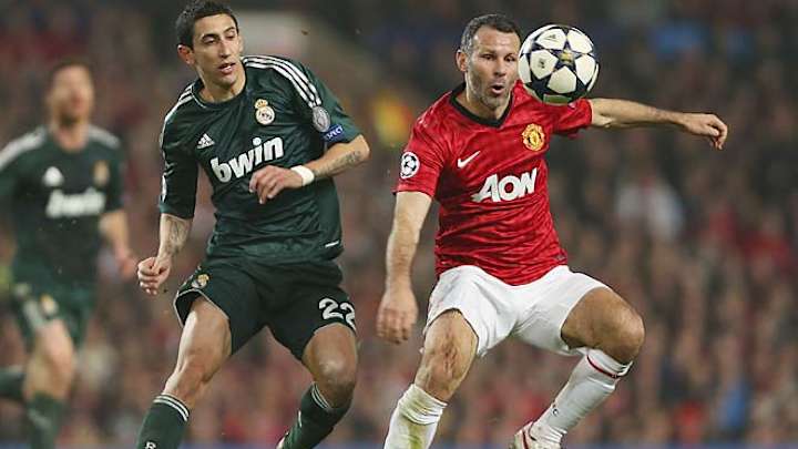 Manchester United midfielder Ryan Giggs makes 1,000th appearance Manchester United midfielder Ryan Giggs makes 1,000th appearance