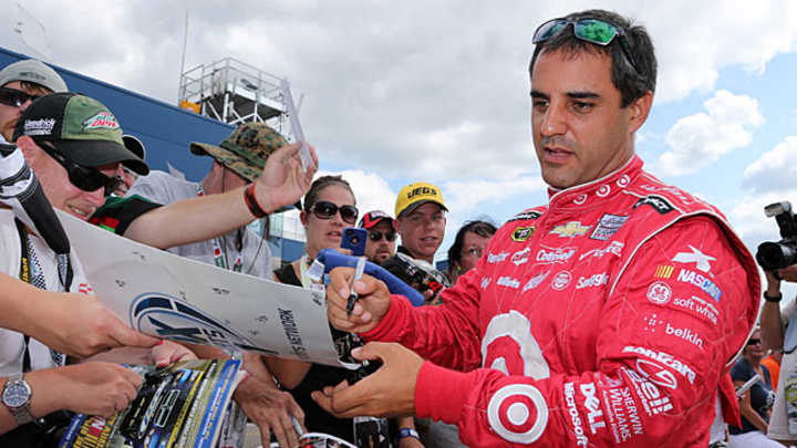 Juan Pablo Montoya in talks about returning to IndyCar