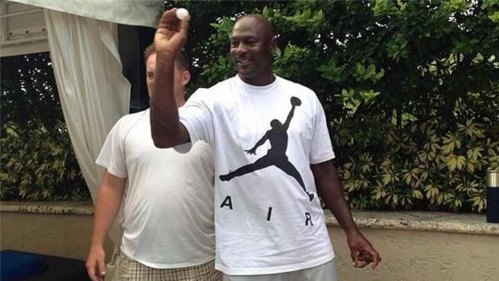 The Rules of Beer Pong Apparently Do Not Apply to Michael Jordan The Rules of Beer Pong Apparently Do Not Apply to Michael Jordan