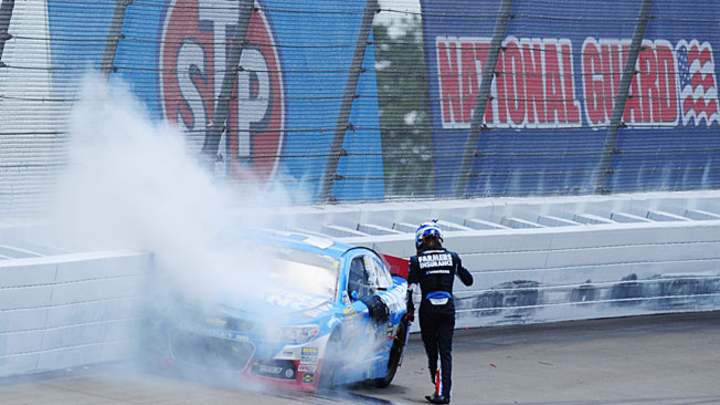 Kasey Kahne chasing consistency; racers need insurance fund Kasey Kahne chasing consistency; racers need insurance fund
