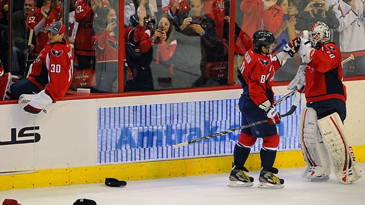 Top Line: The NHL's Ambien epidemic, must-read Sunday columns, more links Top Line: The NHL's Ambien epidemic, must-read Sunday columns, more links