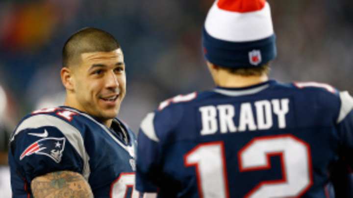 Aaron Hernandez dropped from trading card company, replaced by Tim Tebow