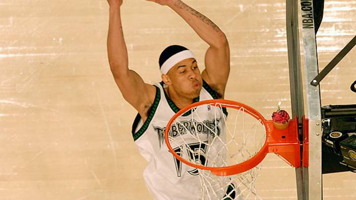The 10 best Slam Dunk Contest dunks