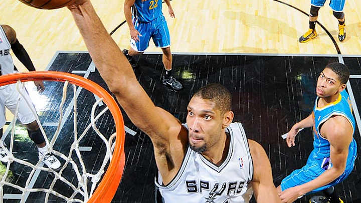 Spurs take top spot after rough week for contenders