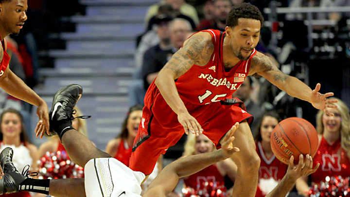 New stadium helps Nebraska basketball tickets sell out for 2013-14