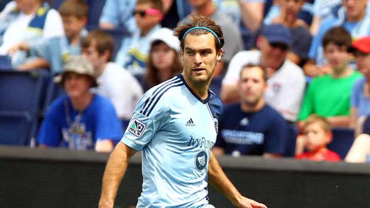Graham Zusi renews contract with Sporting KC