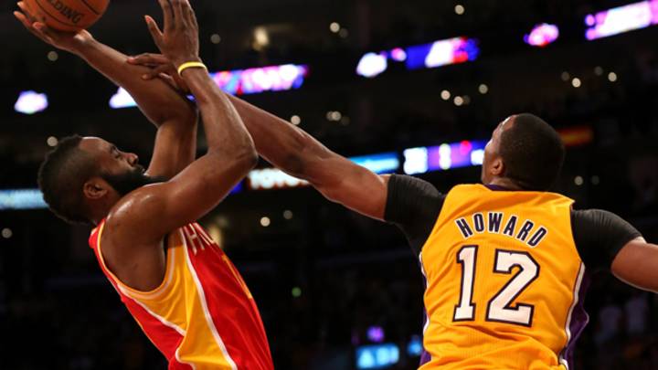 Report: Dwight Howard 'intrigued' by Rockets, Mavericks as free-agency destinations