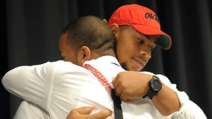 No. 1 recruit Nkemdiche, other top prospects pick Ole Miss