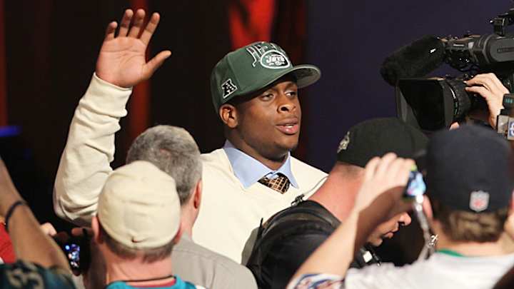 Manti Te'o, Geno Smith picks headline Day 2 of NFL draft