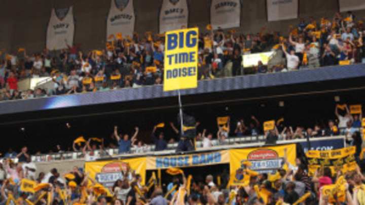 Grizzlies Fans Go Ballistic When "Whoop That Trick" Plays at the Grindhouse