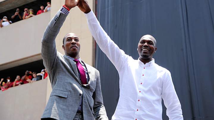 Report: Rockets prepared to hire Hakeem Olajuwon to work with Dwight Howard, Omer Asik