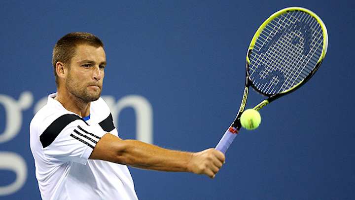 Youzhny advances to second round of St. Petersburg Open