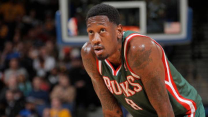 Larry Sanders signs contract extension with Bucks
