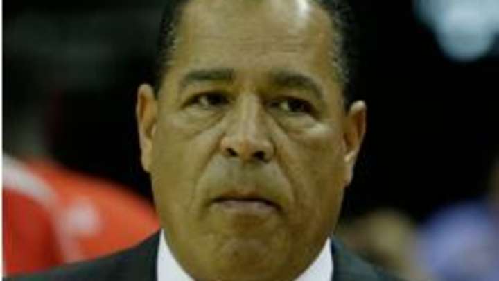 Bobcats asks to talk to Rockets assistant Kelvin Sampson