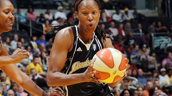 Ex-WNBA star Chamique Holdsclaw pleads guilty to assault