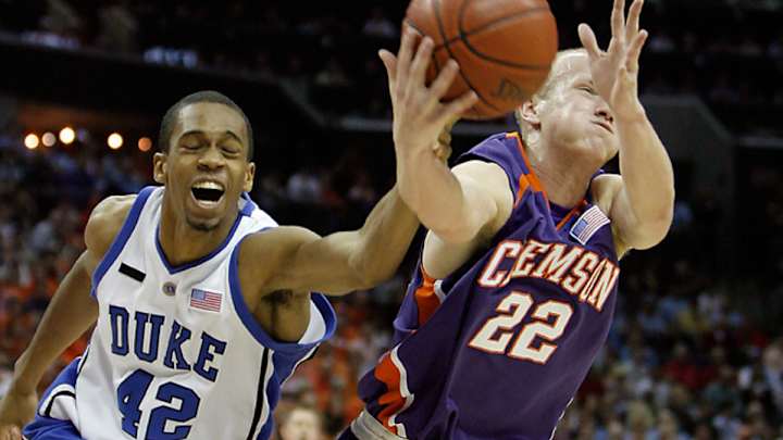 NCAA finds no wrongdoing by Duke, Lance Thomas in jewelry case