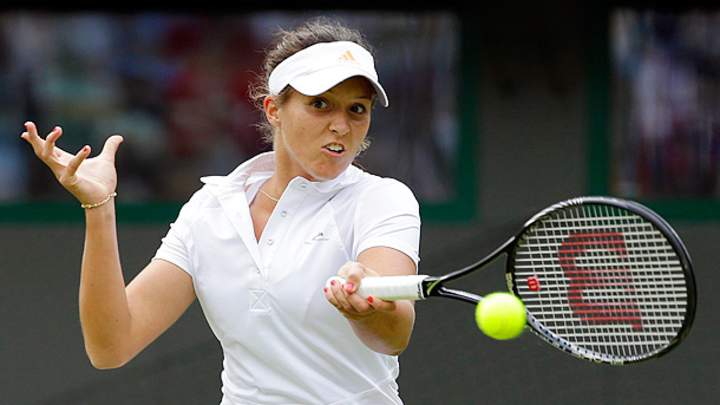 Laura Robson conquers nerves, delights home crowd with rare Wimbledon win