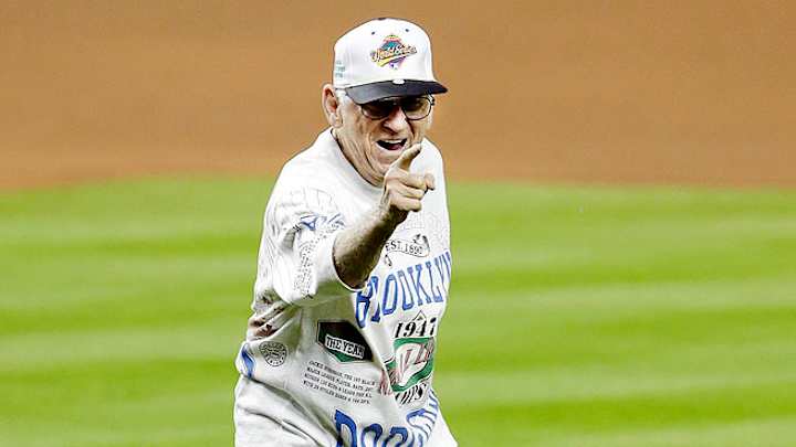 Jackie Robinson's ballboy throws out 1st pitch Jackie Robinson's ballboy throws out 1st pitch